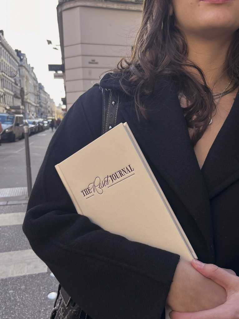 Manifa-Kind-gratitude-clarté-intention-journal-vision-board